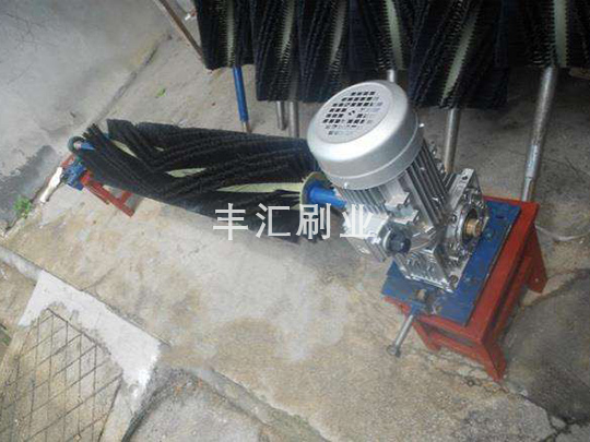 電動(dòng)滾刷清掃器